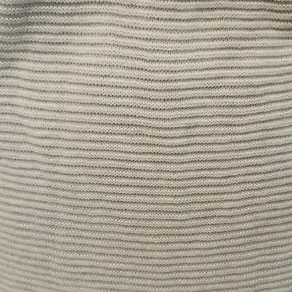 OFF WHITE ANN TAYLOR SWEATER - Picture 4 of 10